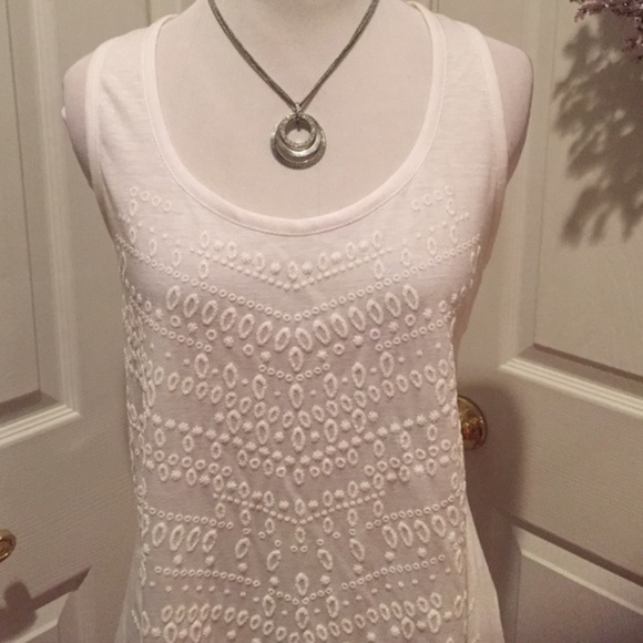 A perfect white racerback tank - Picture 1 of 4